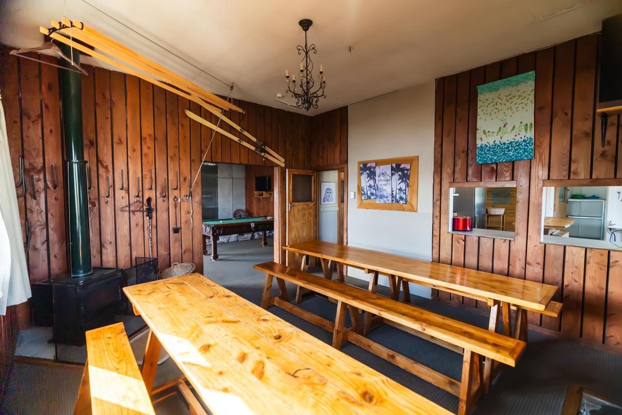 Pinedale Lodge & Apartment เมทเว็น ภายนอก รูปภาพ